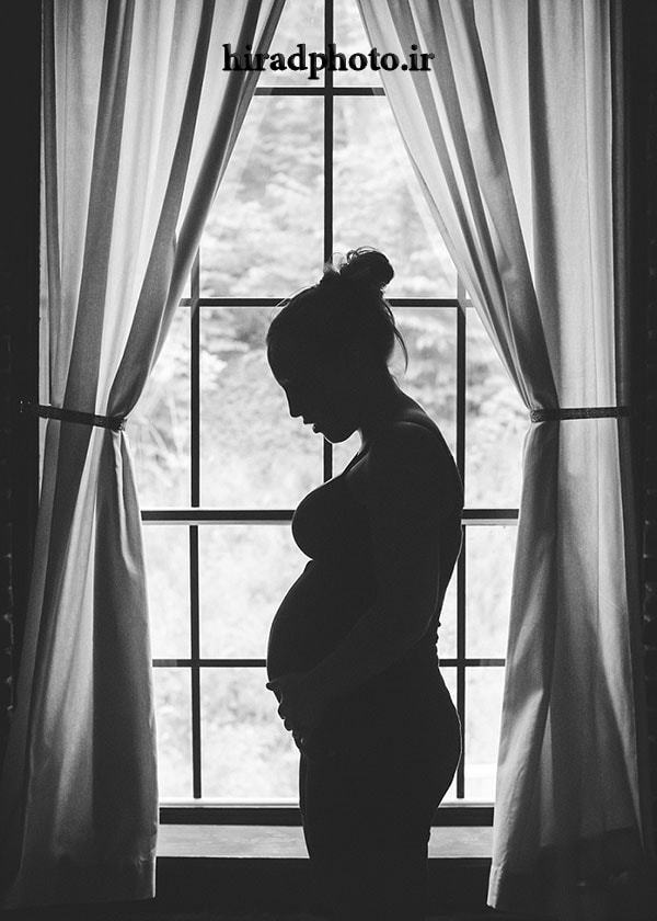 عکاسی سیاه و سفید بارداری