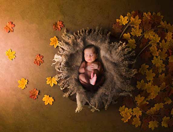 عکاسی کودک در پاییز عکاسی کودک در پاییز