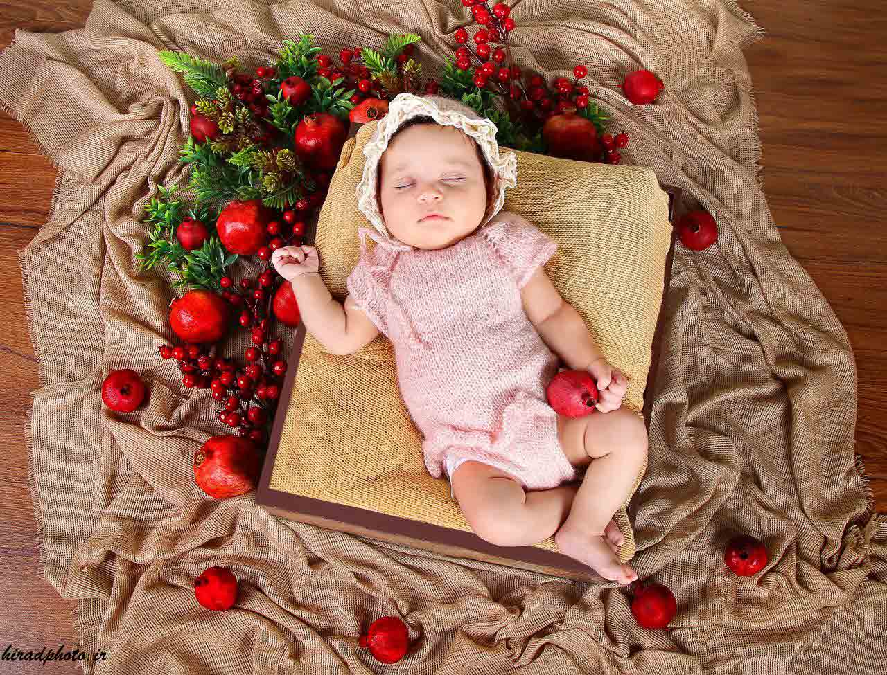 عکس آتلیه ای نوزاد سه ماهه