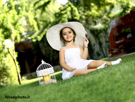 عکاسی کودک در فضای سبز